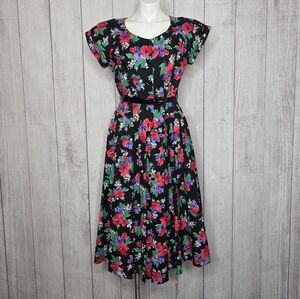 Vintage 1980s Paquette Too! Black Floral Dress Shoulder Pads Belted Midi, sz 10